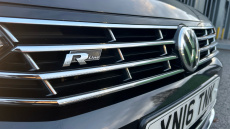 Volkswagen Passat 2.0 TDI R-Line 5dr DSG Diesel Estate